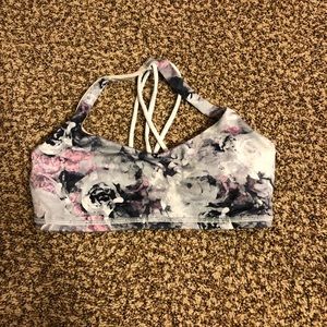 Lululemon sports bra